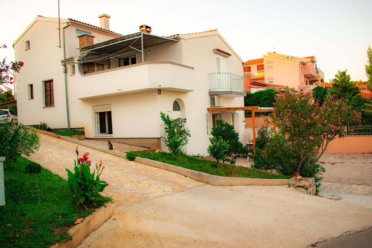 Apartments Senka Zaboric Exterior photo
